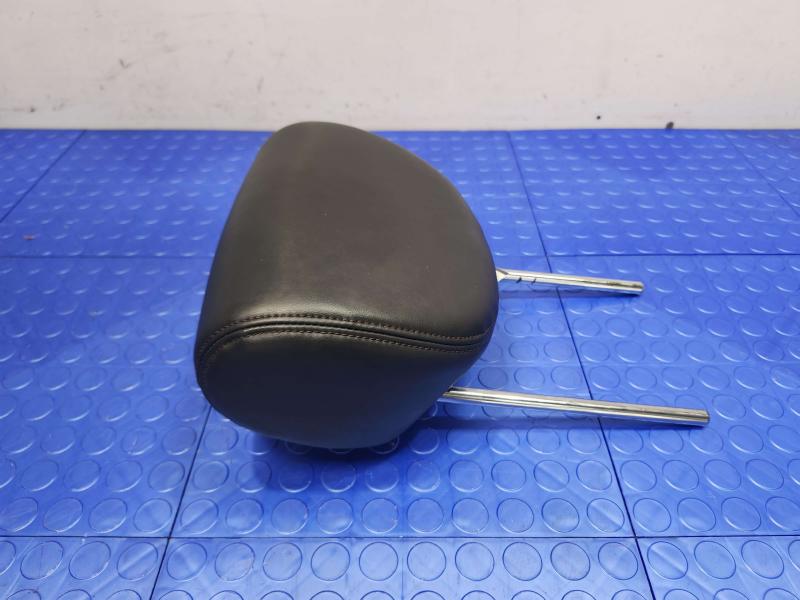 2013 Infiniti FX35 Headrest