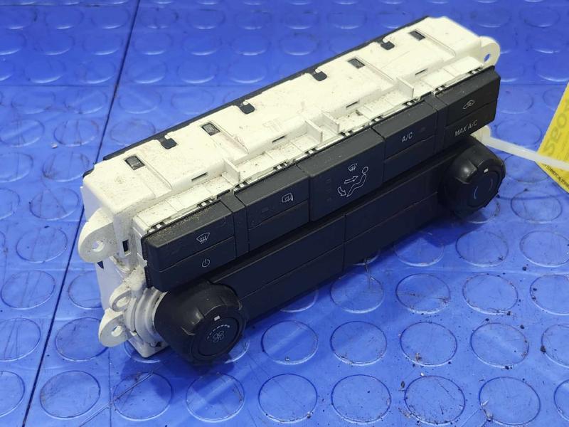 2011 Ford F-250 Super Duty Heater A/C Control