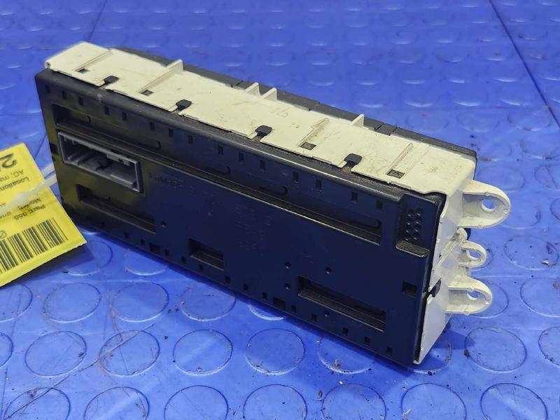 2011 Ford F-250 Super Duty Heater A/C Control