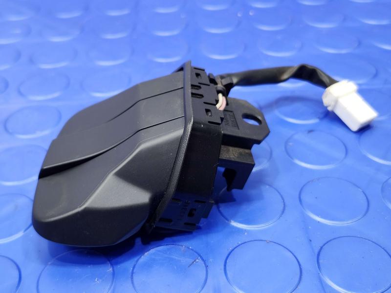 2014-2016 Subaru Forester Steering Wheel Info / Set Switch OEM 83158SG000