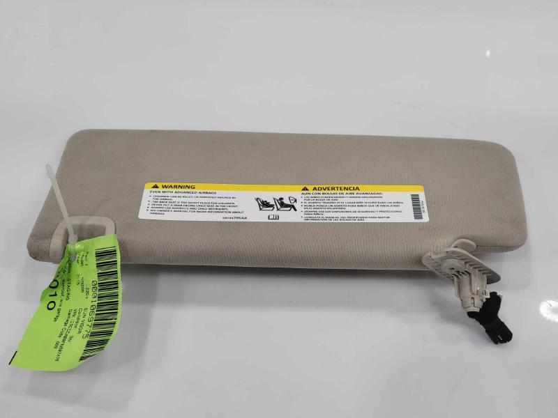 2015 Chrysler 200 Sun Visor RH Passenger Side w/ Light - Gray OEM 5MT86ML2AD