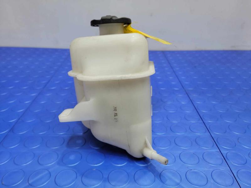 2013 Hyundai Santa Fe Coolant Recovery Bottle