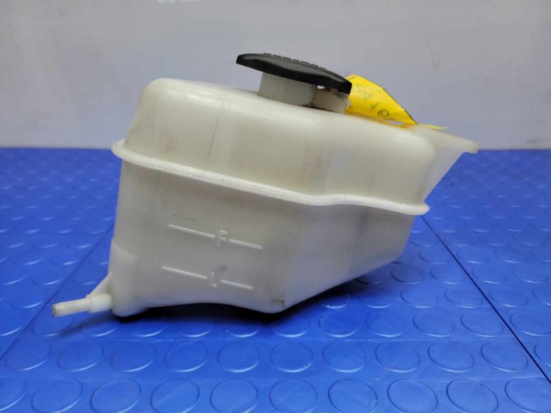 2013 Hyundai Santa Fe Coolant Recovery Bottle
