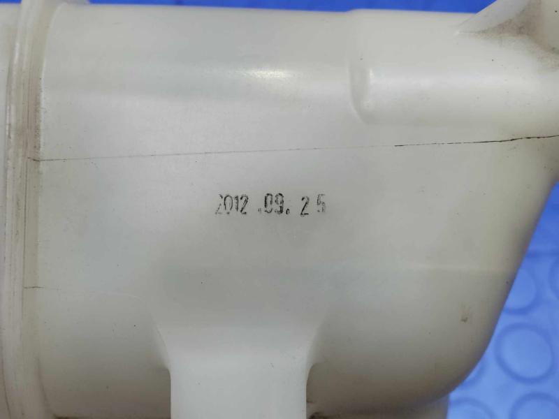 2013 Hyundai Santa Fe Coolant Recovery Bottle