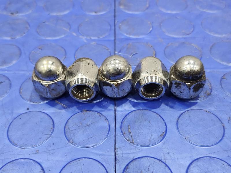 2021 Subaru Crosstrek Lug Nuts