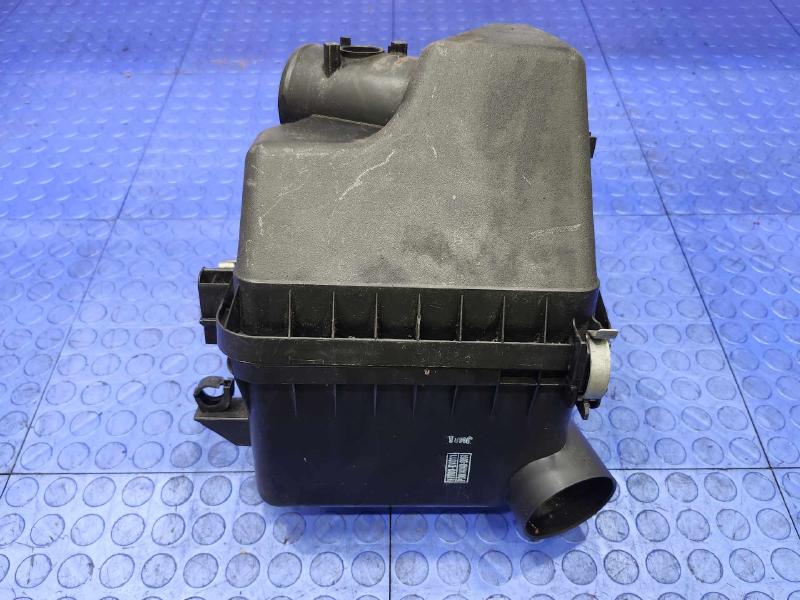 2006-2012 Toyota RAV4 4 Cylinder Engine Air Cleaner Box Assembly OEM 177000V012