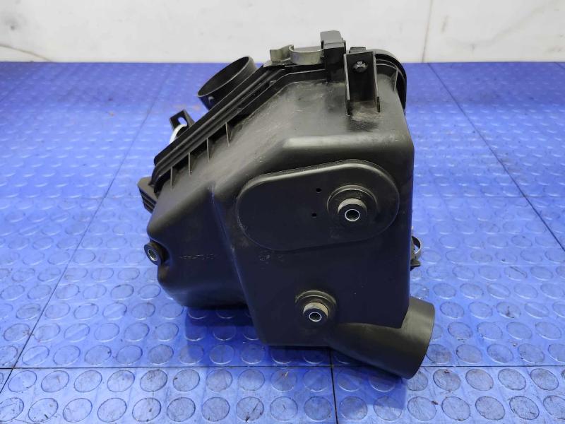 2006-2012 Toyota RAV4 4 Cylinder Engine Air Cleaner Box Assembly OEM 177000V012