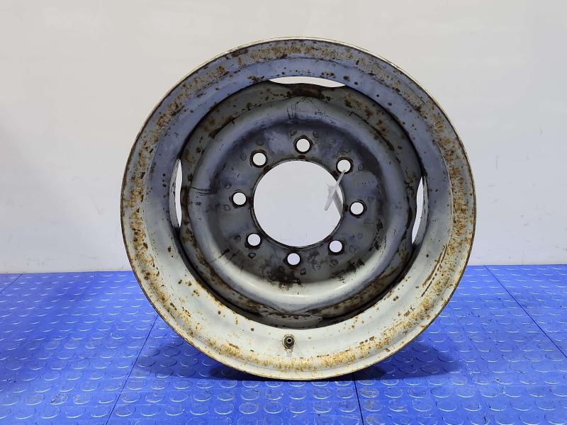 2002 Ford Econoline E-350 Wheel