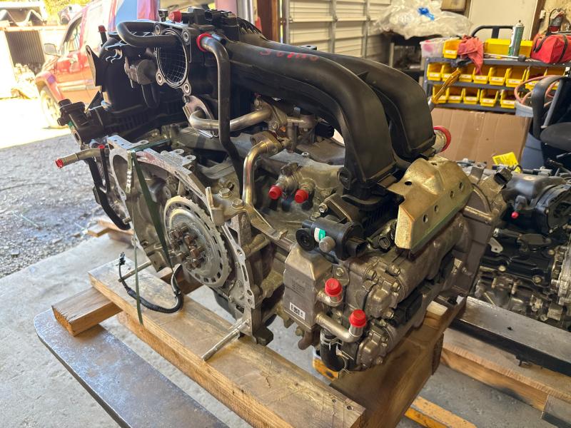2015 Subaru Legacy Engine Assembly/Motor