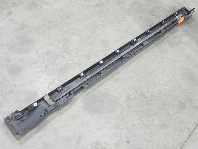 2019 Jaguar F-Pace Rocker Moulding