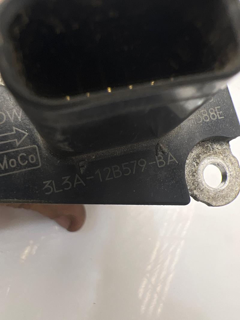 2007 Ford Escape Air Flow Meter