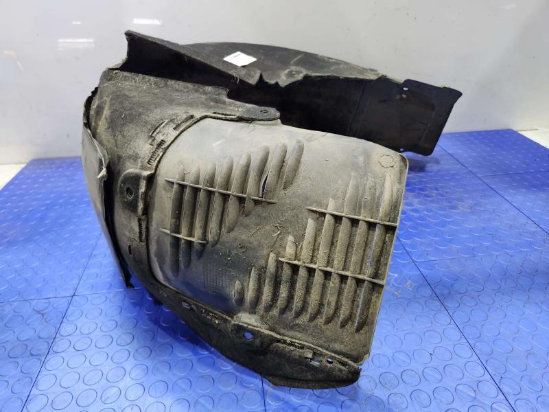 2006 Mercedes CLS-Class Inner Fender Liner