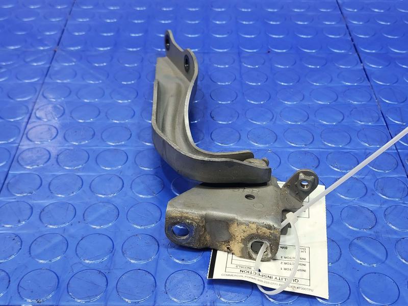 2014 Subaru Forester Hood Hinge