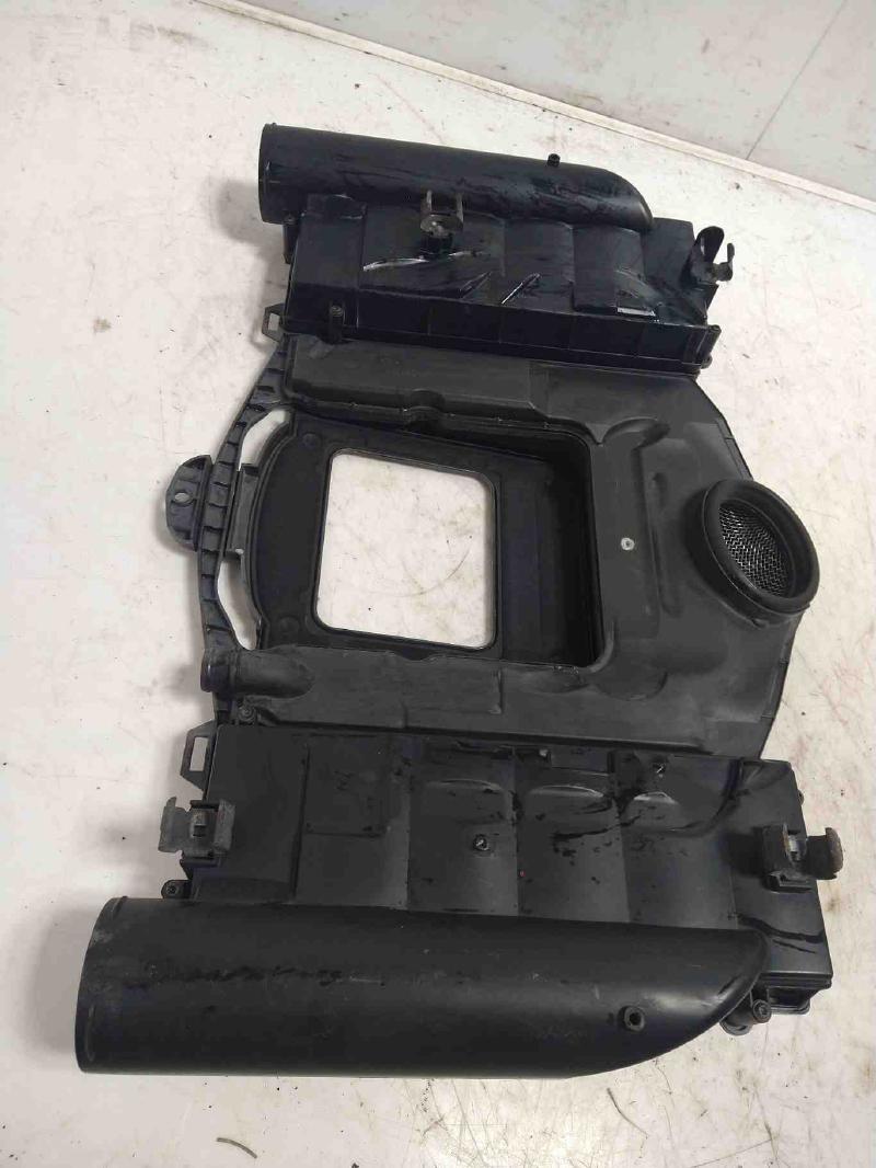 2006 Mercedes C-Class Air Cleaner