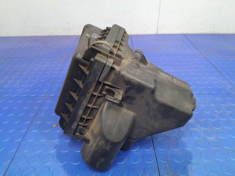 2010-2015 Toyota Prius 1.8L Air Cleaner Box Assembly Genuine OEM 1770037261
