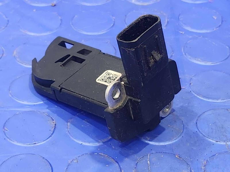 2013 Ford F-350 Super Duty Air Flow Meter