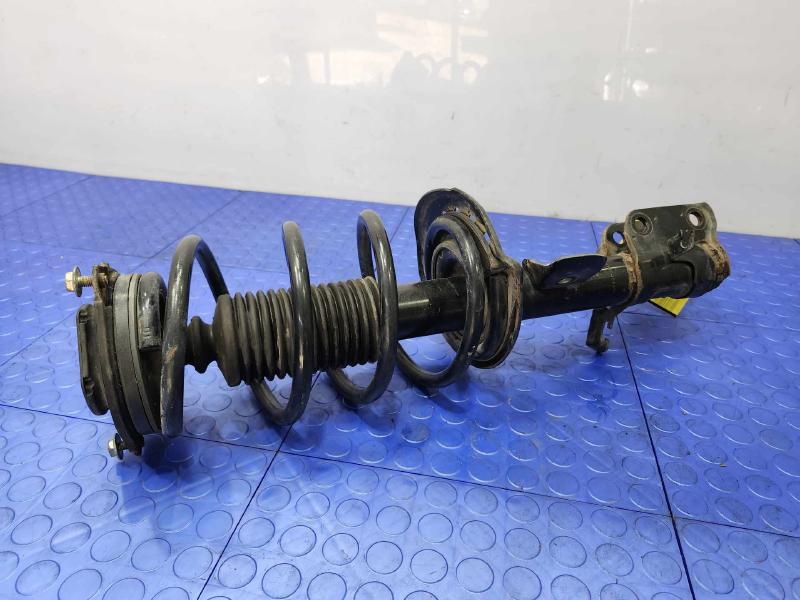 2013 Nissan Juke Strut Assembly