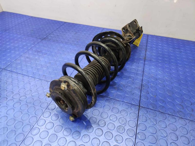 2013 Nissan Juke Strut Assembly