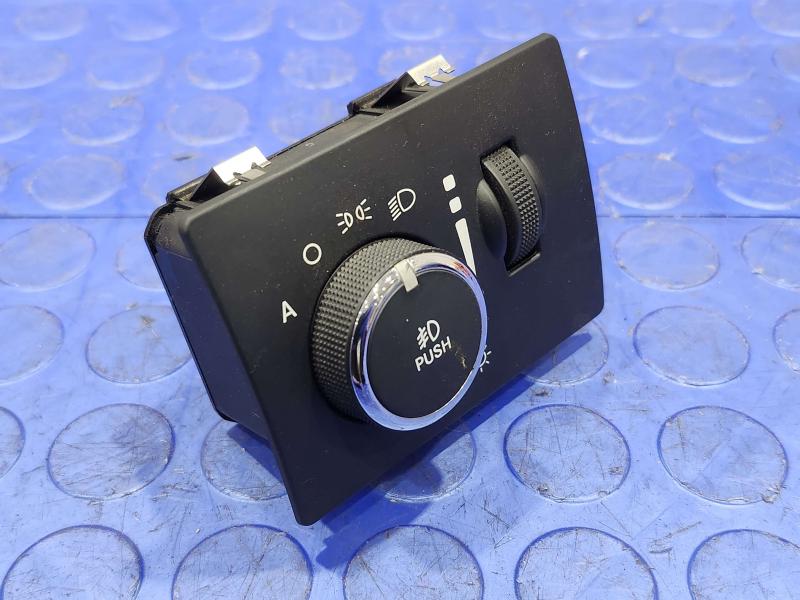 2014 Jeep Grand Cherokee Headlight Switch (Dash Mtd)