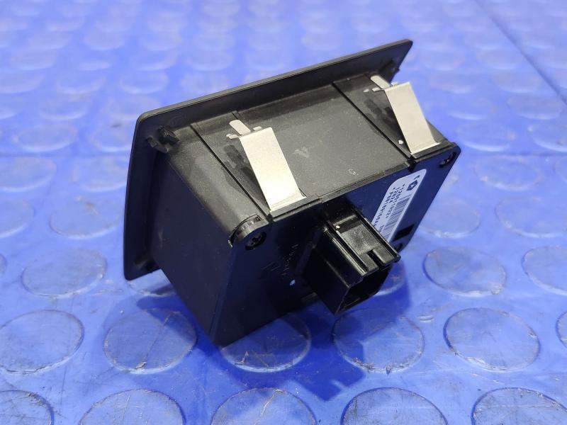 2014 Jeep Grand Cherokee Headlight Switch (Dash Mtd)
