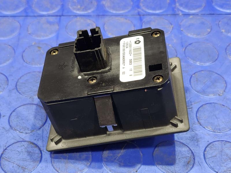 2014 Jeep Grand Cherokee Headlight Switch (Dash Mtd)
