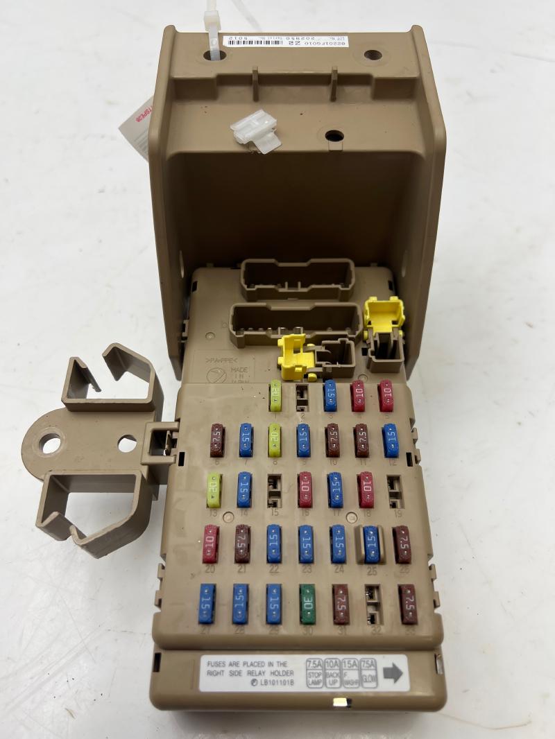2009-13 Subaru Forester Junction Block (Cabin Fuse Box) OEM 82201FG010