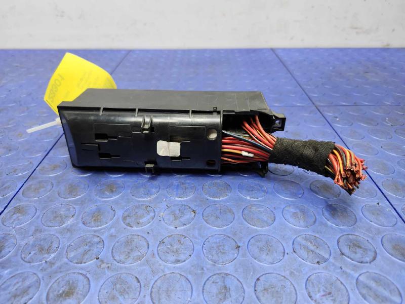 2013 Volkswagen Jetta Cabin Fuse Box
