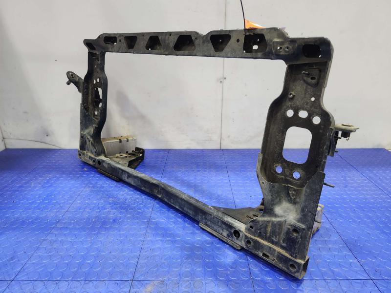 2017 Chrysler 200 Radiator Support
