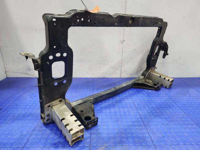 2017 Chrysler 200 Radiator Support