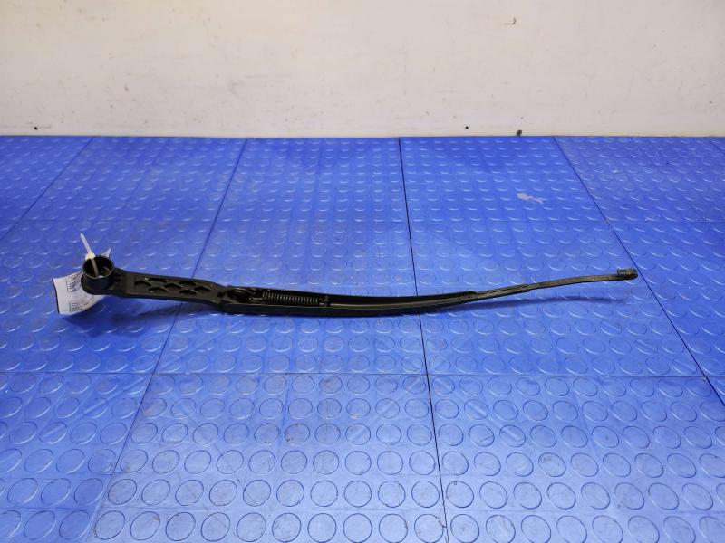 2011 Mazda CX-9 Wiper Arm