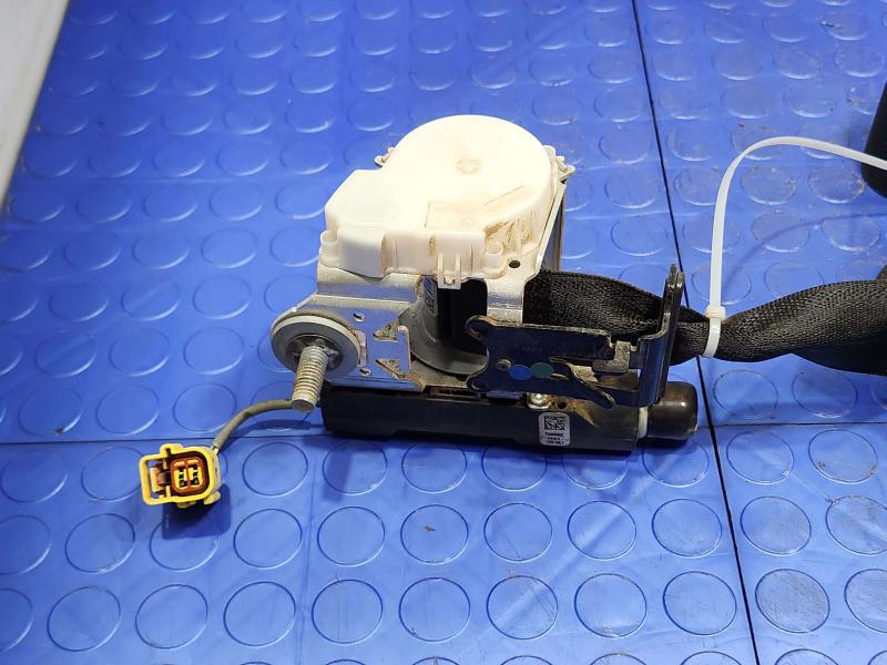 2012 Ford F-250 Super Duty Front Seat Belt
