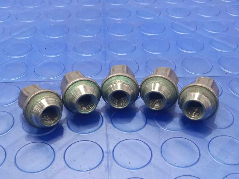 2017 Buick LaCrosse Lug Nuts