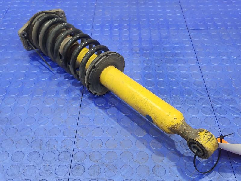 2011 Maserati Quattroporte Strut Assembly