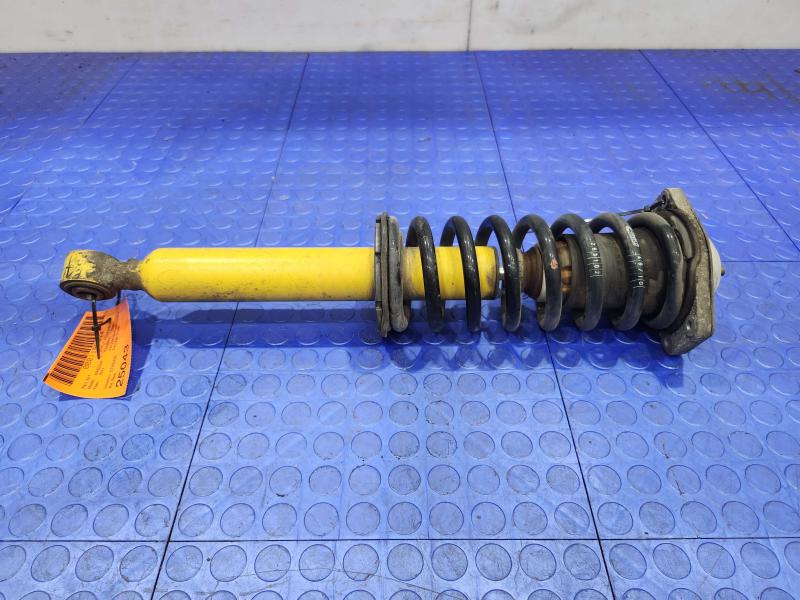 2011 Maserati Quattroporte Strut Assembly