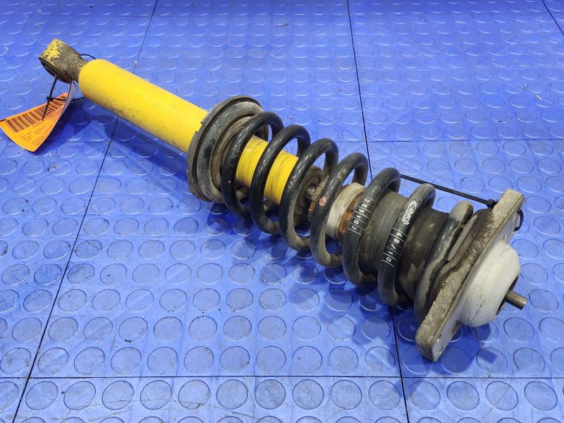 2011 Maserati Quattroporte Strut Assembly