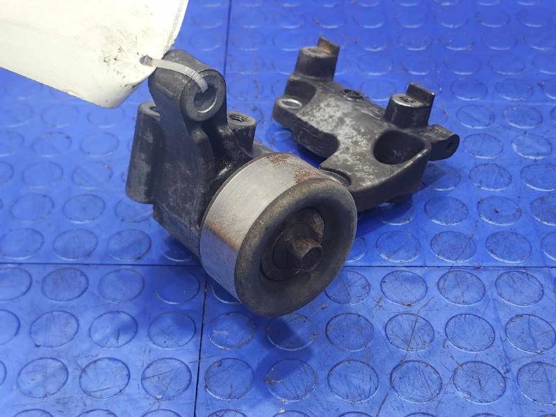 2009 Toyota Tacoma Engine Belt Tensioner