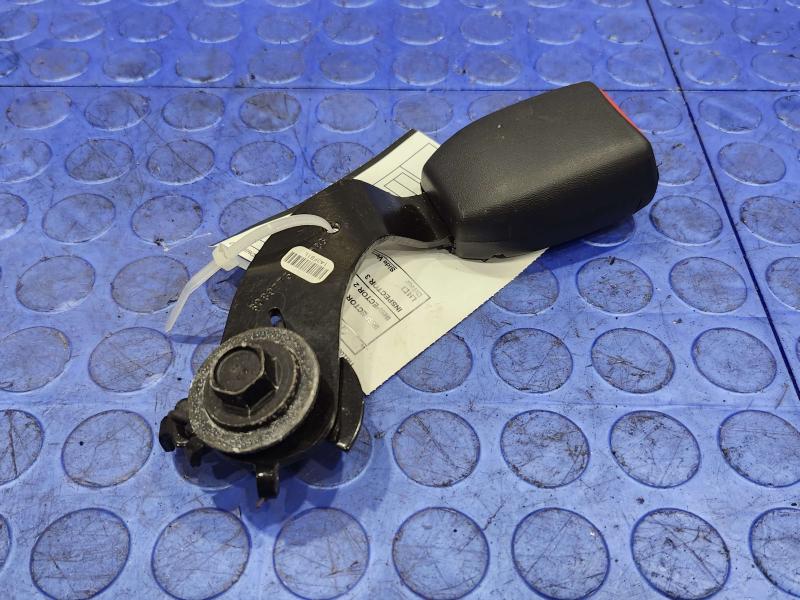 2011 Honda Pilot Rear Seat Belt