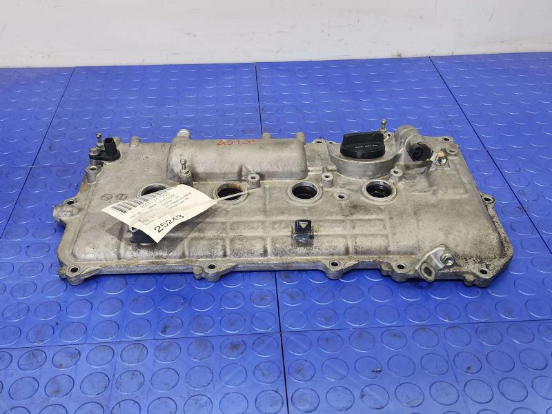 2011 Toyota Prius Valve Cover