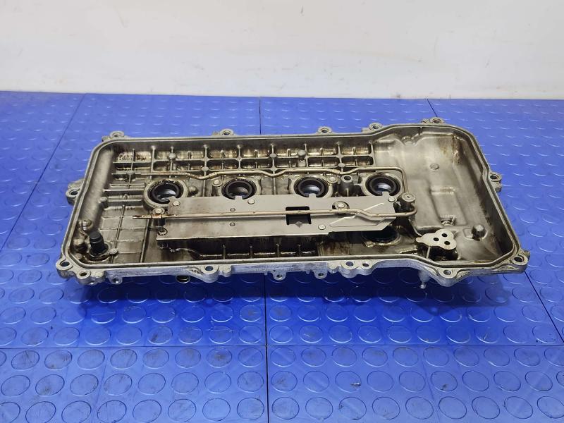 2011 Toyota Prius Valve Cover