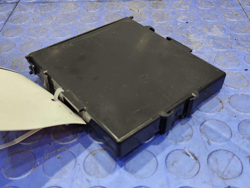 2016-2018 Toyota Prius 1.8L Smart Key Control Computer Module OEM 89990-47210