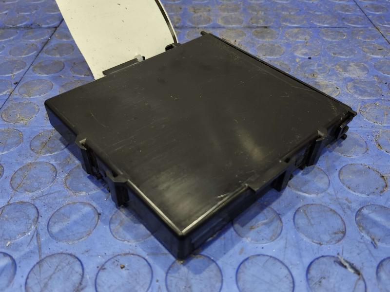2016-2018 Toyota Prius 1.8L Smart Key Control Computer Module OEM 89990-47210