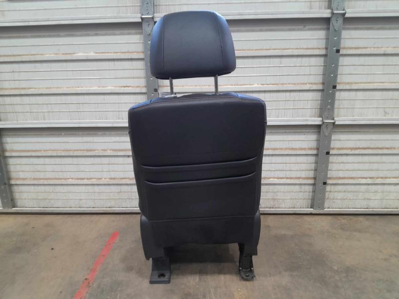 2019 Nissan Titan Front Seat