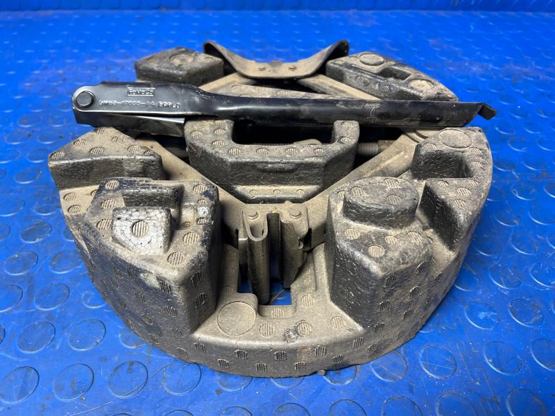 2015 Ford Focus Jack Assembly