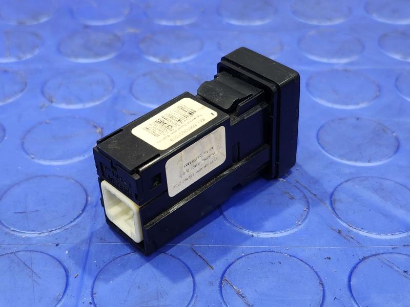 2007-2013 Toyota Tundra AUX Auxiliary Jack Genuine OEM Part 8619002010