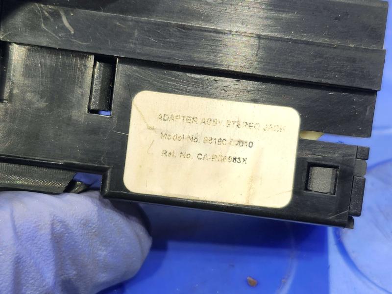 2007-2013 Toyota Tundra AUX Auxiliary Jack Genuine OEM Part 8619002010