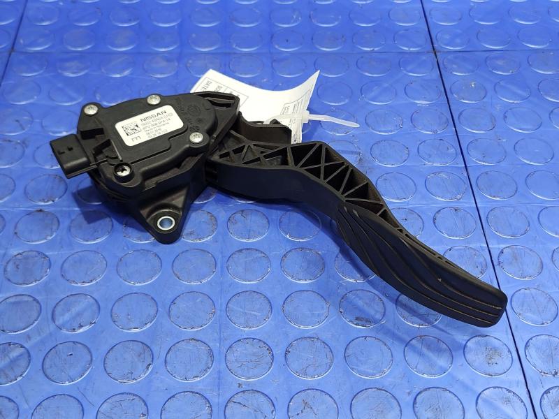 2016 Nissan Rogue Pedal Assembly