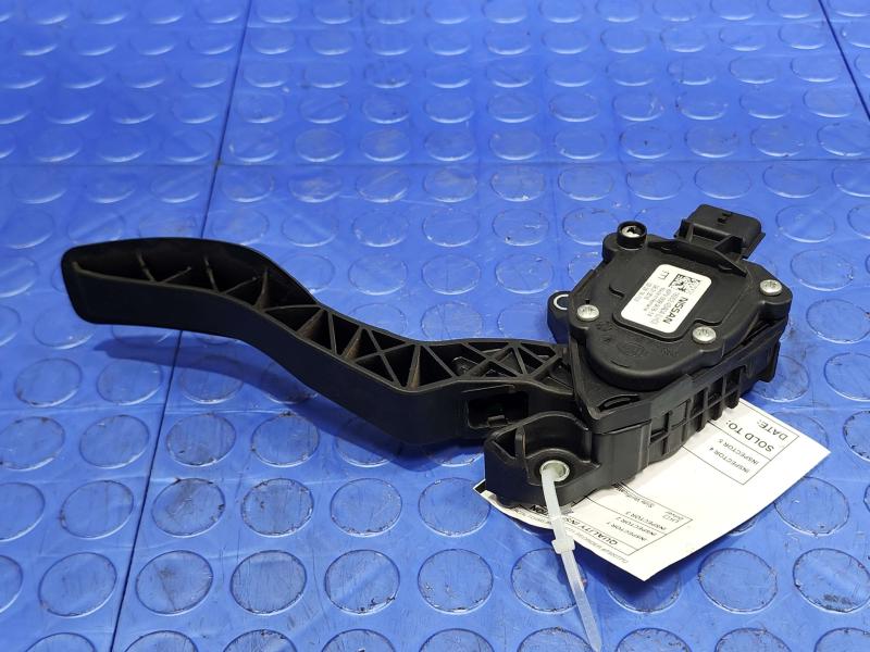 2016 Nissan Rogue Pedal Assembly