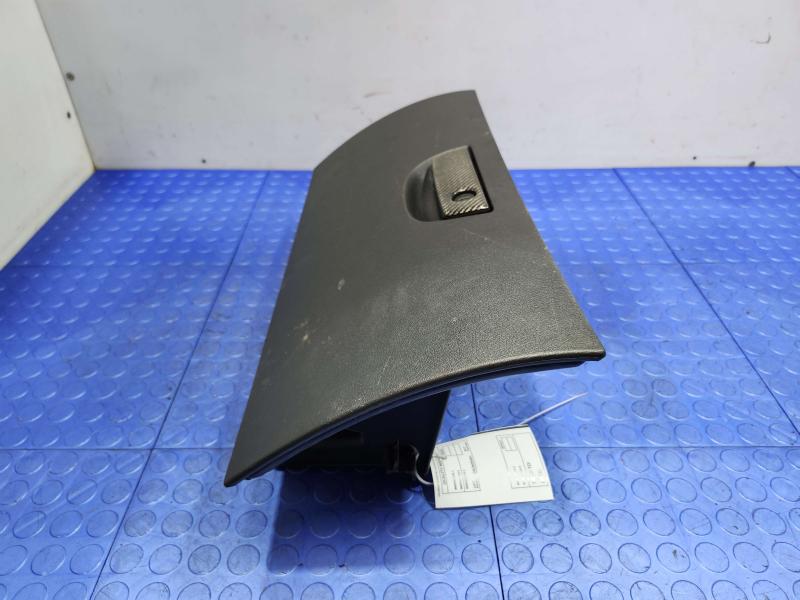 2010 Dodge Challenger Glove Box