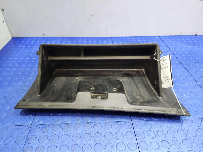 2010 Dodge Challenger Glove Box