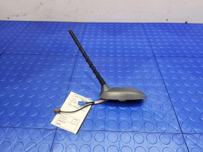 2013 Infiniti FX35 Antenna